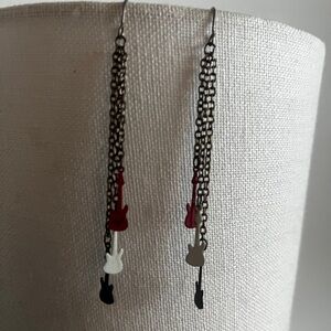 Guitar earring